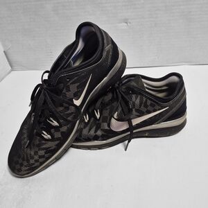 Size 8 - Nike Free 5.0 TR Fit 5 Black W